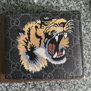 Gucci GG Supreme Tiger Black